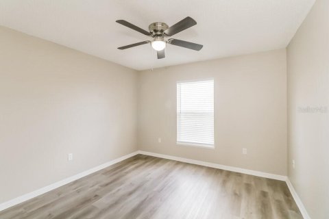 House in Spring Hill, Florida 4 bedrooms, 199 sq.m. № 2381350 - photo 13