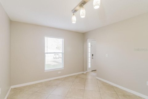 House in Spring Hill, Florida 4 bedrooms, 199 sq.m. № 2381350 - photo 6