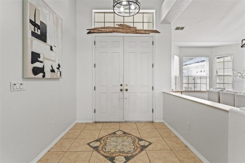 House in New Port Richey, Florida 4 bedrooms, 392.33 sq.m. № 1544341 - photo 3