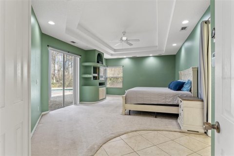 House in New Port Richey, Florida 4 bedrooms, 392.33 sq.m. № 1544341 - photo 26