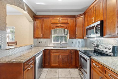 Touwnhouse à louer à Saint Petersburg, Floride: 3 chambres, 167.69 m2 № 1912306 - photo 9