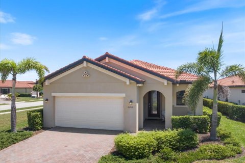 House in Venice, Florida 2 bedrooms, 176.51 sq.m. № 1689839 - photo 1