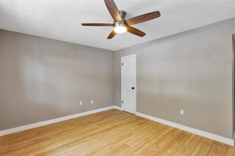 Condo in Orlando, Florida, 2 bedrooms  № 1887047 - photo 22
