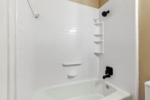 Condo in Orlando, Florida, 2 bedrooms  № 1887047 - photo 25
