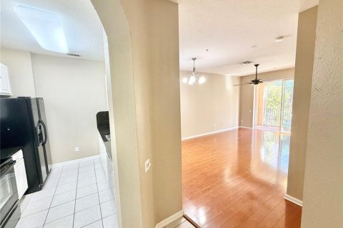 Condo in Orlando, Florida, 2 bedrooms  № 1872809 - photo 8