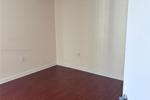 Снять в аренду кондоминиум в Майами, Флорида 2 спальни, 136.29м2, № 1975468 - фото 6