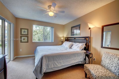Condo in Tequesta, Florida, 2 bedrooms  № 2040101 - photo 7