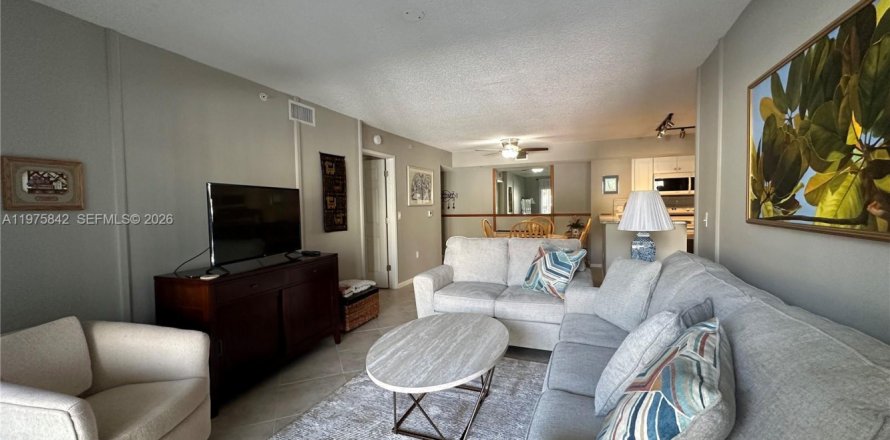 Condo in Tequesta, Florida, 2 bedrooms  № 2040101