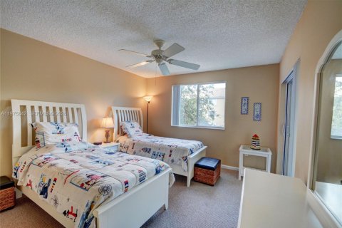 Condo in Tequesta, Florida, 2 bedrooms  № 2040101 - photo 3