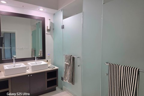 Condominio en alquiler en Doral, Florida, 1 dormitorio, 99.41 m2 № 2170333 - foto 6