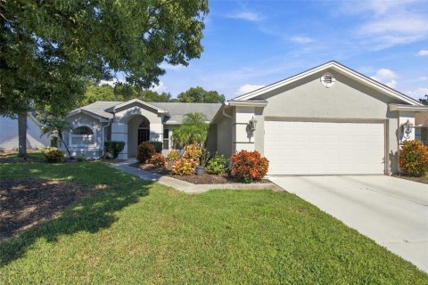 Casa en Hudson, Florida 3 dormitorios, 197.51 m2 № 2431793