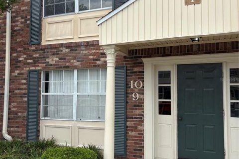 Condominio en Lakeland, Florida, 3 dormitorios  № 2122296