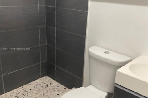 Снять в аренду кондоминиум в Авентура, Флорида 2 спальни, 102.01м2, № 1930976 - фото 11