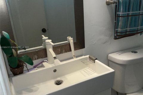 Снять в аренду кондоминиум в Авентура, Флорида 2 спальни, 102.01м2, № 1930976 - фото 4