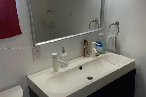 Снять в аренду кондоминиум в Авентура, Флорида 2 спальни, 102.01м2, № 1930976 - фото 6