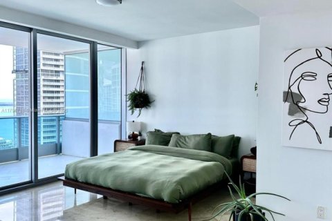 Condominio en venta en Miami, Florida, 2 dormitorios, 116.59 m2 № 1671277 - foto 13