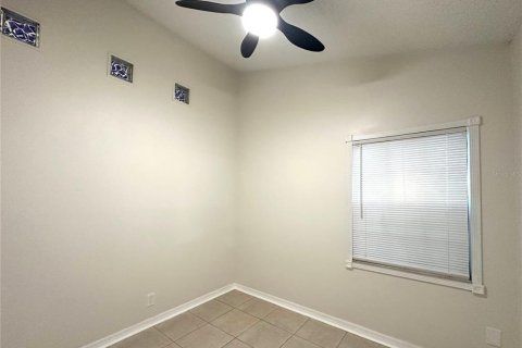 Duplex in Orlando, Florida 3 bedrooms, 127.74 sq.m. № 1636058 - photo 18