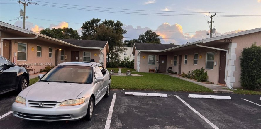 Condo à Oakland Park, Floride, 2 chambres  № 1868747