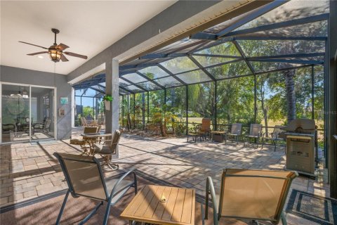 House in Sun City Center, Florida 3 bedrooms, 193.14 sq.m. № 2199567 - photo 25