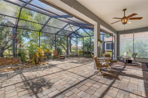 House in Sun City Center, Florida 3 bedrooms, 193.14 sq.m. № 2199567 - photo 23
