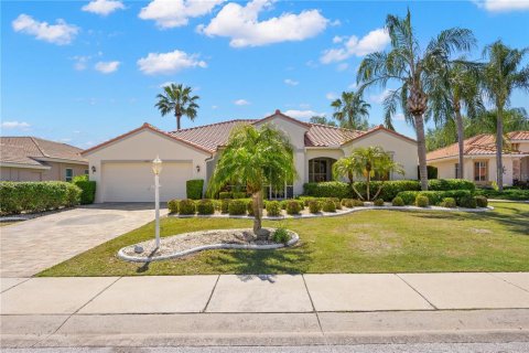 House in Sun City Center, Florida 3 bedrooms, 193.14 sq.m. № 2199567 - photo 2