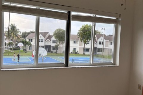 Снять в аренду квартиру в Хайалиа, Флорида 2 спальни, 106.28м2, № 1988671 - фото 8