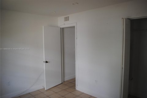 Copropriété à louer à Palmetto Bay, Floride: 2 chambres, 74.41 m2 № 1938888 - photo 12