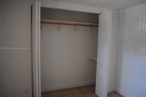 Condominio en alquiler en Palmetto Bay, Florida, 2 dormitorios, 74.41 m2 № 1938888 - foto 16