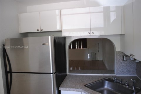 Condominio en alquiler en Palmetto Bay, Florida, 2 dormitorios, 74.41 m2 № 1938888 - foto 7