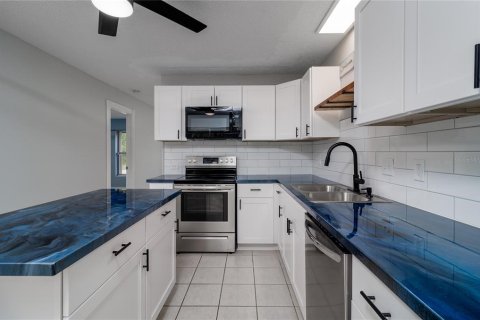 House in North Port, Florida 2 bedrooms, 118.17 sq.m. № 1815654 - photo 7