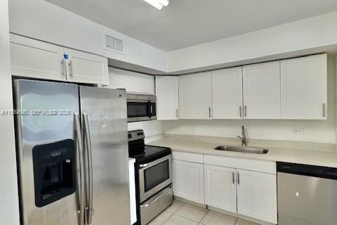 Condo à Hollywood, Floride, 2 chambres  № 2051672