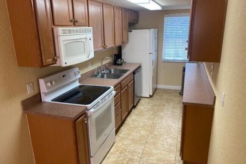 Condo in Delray Beach, Florida, 2 bedrooms  № 2083322 - photo 11