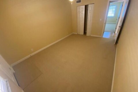 Condo in Delray Beach, Florida, 2 bedrooms  № 2083322 - photo 5