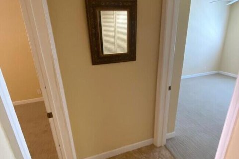 Condo in Delray Beach, Florida, 2 bedrooms  № 2083322 - photo 10