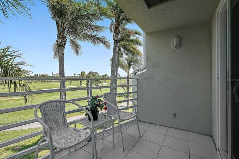 Купить кондоминиум в Сент-Питерсберг, Флорида 6 комнат, 99.41м2, № 1629668 - фото 27