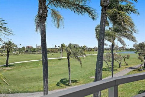 Купить кондоминиум в Сент-Питерсберг, Флорида 6 комнат, 99.41м2, № 1629668 - фото 29