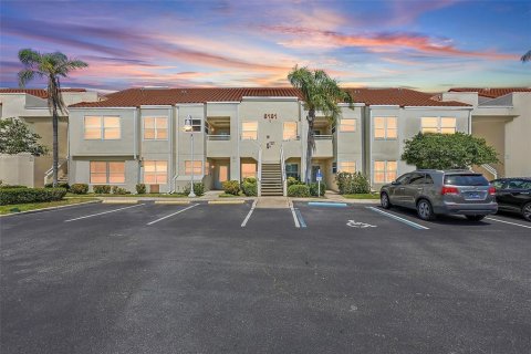 Купить кондоминиум в Сент-Питерсберг, Флорида 6 комнат, 99.41м2, № 1629668 - фото 2