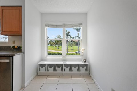 Купить кондоминиум в Сент-Питерсберг, Флорида 6 комнат, 99.41м2, № 1629668 - фото 7