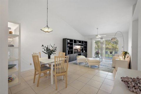 Купить кондоминиум в Сент-Питерсберг, Флорида 6 комнат, 99.41м2, № 1629668 - фото 11