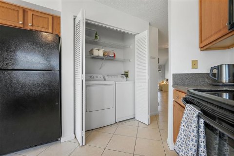 Купить кондоминиум в Сент-Питерсберг, Флорида 6 комнат, 99.41м2, № 1629668 - фото 10