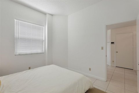 Купить кондоминиум в Сент-Питерсберг, Флорида 6 комнат, 99.41м2, № 1629668 - фото 23