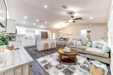 Casa en venta en Sebring, Florida, 3 dormitorios, 113.9 m2 № 1798607 - foto 2