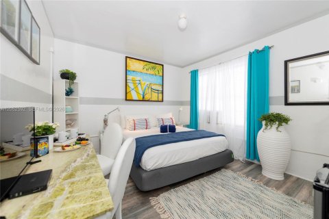Studio à Condo à Miami Beach, Floride № 2262935