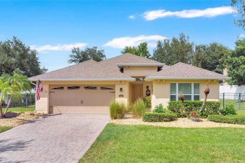 Casa en Groveland, Florida 4 dormitorios, 150.97 m2 № 2361329