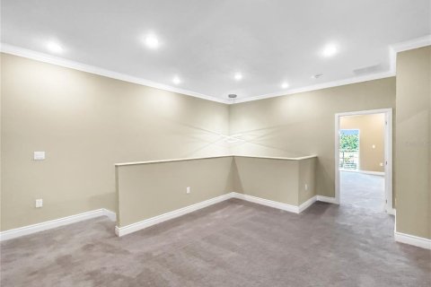 Townhouse in Davenport, Florida 4 bedrooms, 206.61 sq.m. № 2208029 - photo 15