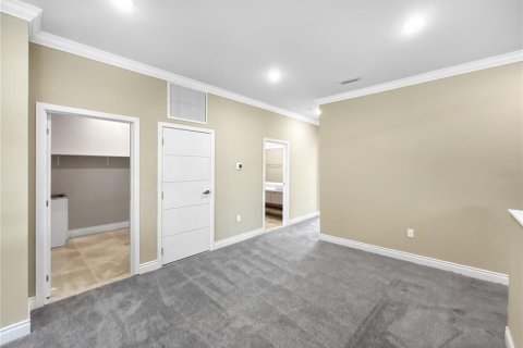 Townhouse in Davenport, Florida 4 bedrooms, 206.61 sq.m. № 2208029 - photo 16