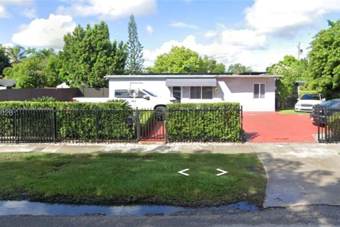 Дом в Хомстед, Флорида 3 спальни, 118.36м2 № 2050910