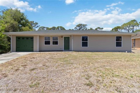 House in Port Charlotte, Florida 3 bedrooms, 103.31 sq.m. № 1656910 - photo 3