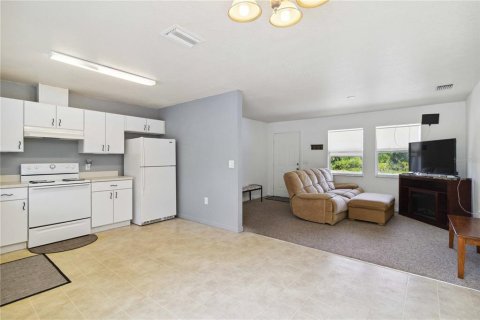 House in Port Charlotte, Florida 3 bedrooms, 103.31 sq.m. № 1656910 - photo 9