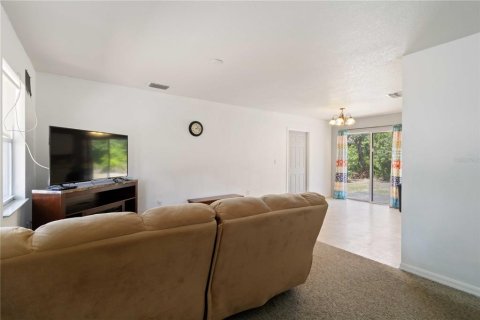 House in Port Charlotte, Florida 3 bedrooms, 103.31 sq.m. № 1656910 - photo 6
